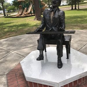 Meet your Posher, Rena